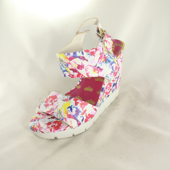 Juicy Couture Shoes - Like New JUICY COUTOURE Trish Floral Wedge Sandals